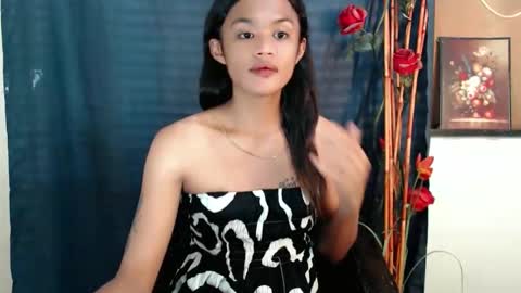 Snapshot of black_nympha chatting on October 3, 2025, 12:07 am Nympha online show from October 3, 2025, 12:07 am