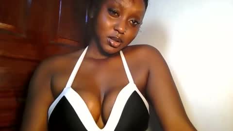 Snapshot of black_paanther chatting on May 20, 2026, 10:21 am black_paanther online show from May 20, 2026, 10:21 am