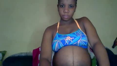 Snapshot of black_queen0111254 chatting on June 9, 2026, 12:06 pm Blackqueen online show from June 9, 2026, 12:06 pm