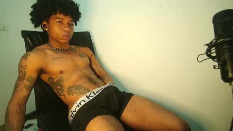 black_tentationx online show from January 28, 2025, 9:19 am