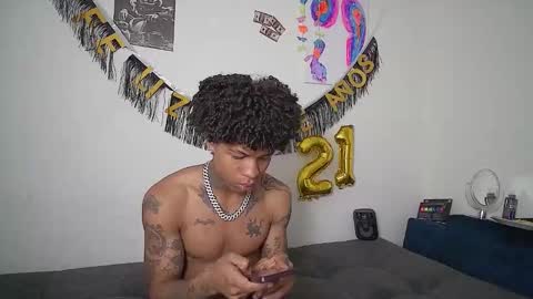 black_tentationx online show from December 3, 2025, 1:42 pm