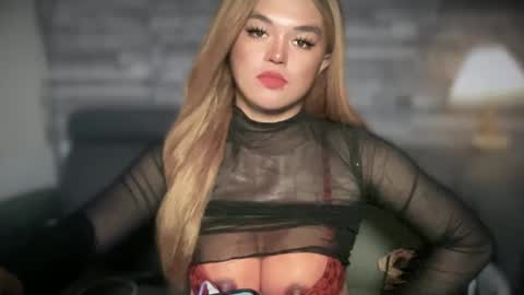 Snapshot of blackbarbiechantalxvx chatting on February 8, 2025, 1:11 pm blackbarbiechantalxvx online show from February 8, 2025, 1:11 pm