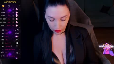 Snapshot of blackberry_star chatting on December 12, 2024, 8:25 am blackberry_star online show from December 12, 2024, 8:25 am