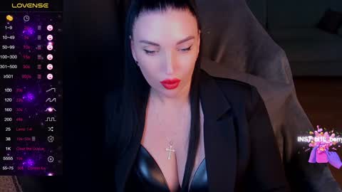 Snapshot of blackberry_star chatting on December 14, 2024, 11:07 am blackberry_star online show from December 14, 2024, 11:07 am