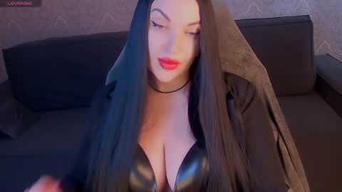 blackberry_star online show from April 18, 2026, 7:34 am