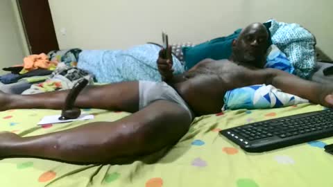 blackdaddy_09 online show from September 27, 2025, 11:54 pm