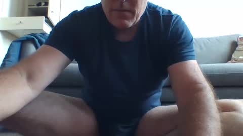 Snapshot of blackdog71 chatting on January 10, 2025, 7:04 am blackdog71 online show from January 10, 2025, 7:04 am