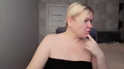 blackeyes11 online show from January 18, 2026, 6:39 am