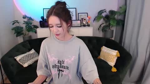 Snapshot of blackeyesgirl chatting on October 15, 2025, 6:35 am blackeyesgirl online show from October 15, 2025, 6:35 am