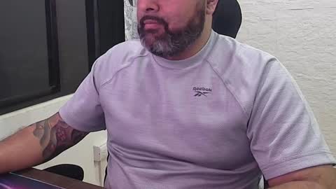 blackfirebird online show from October 17, 2025, 12:14 am