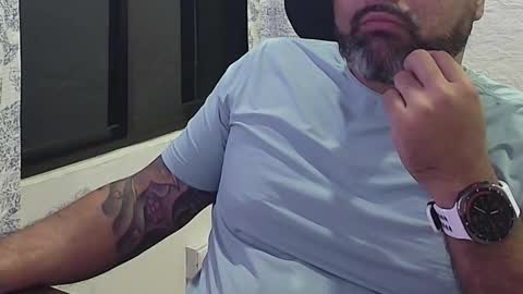 blackfirebird online show from October 24, 2025, 12:08 am