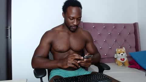 Snapshot of blacknikes chatting on February 16, 2025, 3:16 pm Twtter 1MikeBeckford Onlyfns beckfordmike online show from February 16, 2025, 3:16 pm