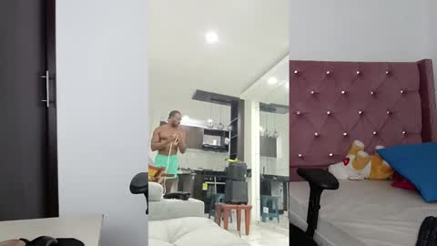 Snapshot of blacknikes chatting on February 24, 2025, 1:24 am Twtter 1MikeBeckford Onlyfns beckfordmike online show from February 24, 2025, 1:24 am