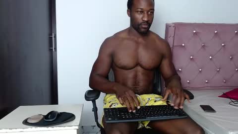 Snapshot of blacknikes chatting on March 5, 2025, 12:55 pm Twtter 1MikeBeckford Onlyfns beckfordmike online show from March 5, 2025, 12:55 pm