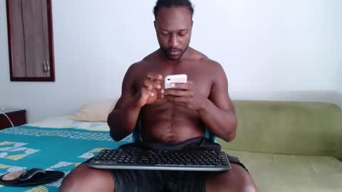 Snapshot of blacknikes chatting on July 1, 2026, 2:07 pm Twtter 1MikeBeckford Onlyfns beckfordmike online show from July 1, 2026, 2:07 pm