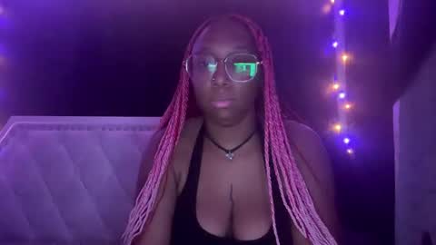 blackpetunia_ online show from September 29, 2025, 12:38 am