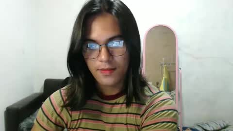 Snapshot of blackpinayts chatting on December 17, 2024, 7:37 pm Ellez online show from December 17, 2024, 7:37 pm