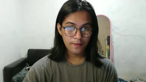 Snapshot of blackpinayts chatting on December 22, 2024, 6:15 pm Ellez online show from December 22, 2024, 6:15 pm