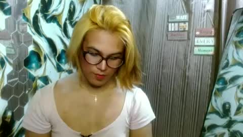 Ellez online show from July 2, 2026, 2:23 pm