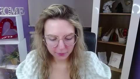 Z O E Y online show from January 15, 2026, 5:45 am