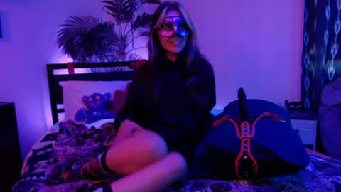 Snapshot of blackrxse chatting on January 1, 2025, 11:18 pm Roselina online show from January 1, 2025, 11:18 pm