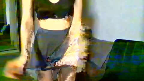 Snapshot of blacky_berry chatting on November 18, 2025, 4:44 pm Ivy online show from November 18, 2025, 4:44 pm