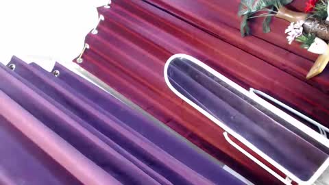 sweetyluna online show from April 26, 2026, 4:37 pm
