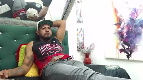 Snapshot of blade_foxx chatting on January 5, 2025, 9:03 pm Richard online show from January 5, 2025, 9:03 pm