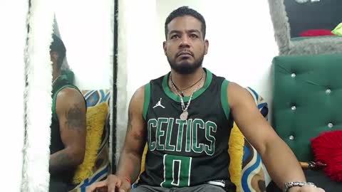 Snapshot of blade_foxx chatting on January 6, 2025, 11:52 pm Richard online show from January 6, 2025, 11:52 pm