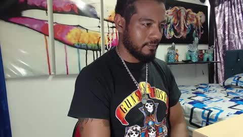 Snapshot of blade_foxx chatting on January 23, 2025, 8:24 pm Richard online show from January 23, 2025, 8:24 pm