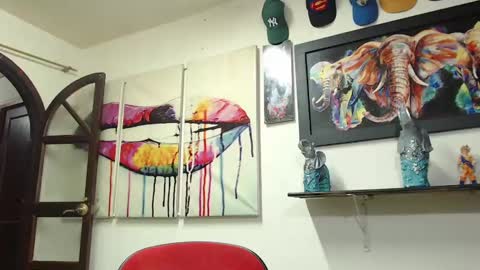 Snapshot of blade_foxx chatting on February 22, 2025, 7:56 am Richard online show from February 22, 2025, 7:56 am