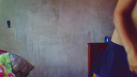 Snapshot of blade_sensual chatting on October 24, 2025, 3:19 pm blade_sensual online show from October 24, 2025, 3:19 pm