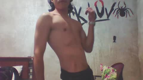 Snapshot of blade_sensual chatting on October 26, 2025, 6:08 am blade_sensual online show from October 26, 2025, 6:08 am