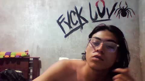 Snapshot of blade_sensual chatting on November 25, 2025, 5:07 am blade_sensual online show from November 25, 2025, 5:07 am