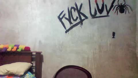 Snapshot of blade_sensual chatting on December 16, 2025, 5:23 am blade_sensual online show from December 16, 2025, 5:23 am