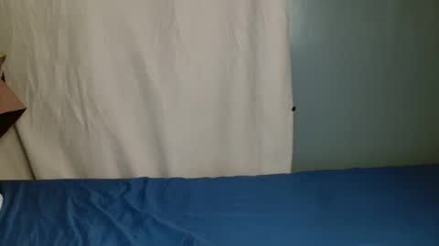 Snapshot of blair_sue chatting on May 6, 2026, 1:14 am love online show from May 6, 2026, 1:14 am
