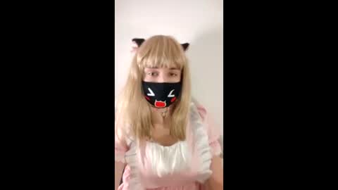 blairebellia online show from December 17, 2025, 2:23 pm