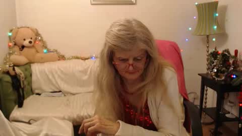 Snapshot of blairfort chatting on December 28, 2024, 1:08 am blairfort online show from December 28, 2024, 1:08 am