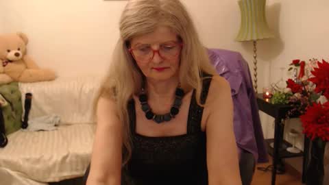 Snapshot of blairfort chatting on February 17, 2025, 4:59 pm blairfort online show from February 17, 2025, 4:59 pm