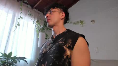Snapshot of blake_levi chatting on April 30, 2026, 4:35 pm Blake Levi Independent Model online show from April 30, 2026, 4:35 pm
