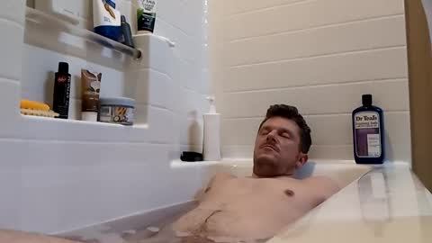 Snapshot of blakenextdoor chatting on December 28, 2024, 2:33 am Blake Jonson online show from December 28, 2024, 2:33 am