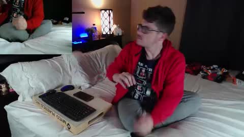 Snapshot of blakenextdoor chatting on January 7, 2026, 7:33 am Blake Jonson online show from January 7, 2026, 7:33 am