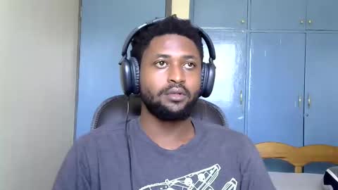 blakmoufaka online show from November 28, 2025, 7:11 am