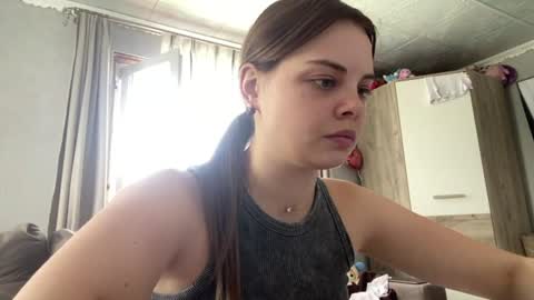 Snapshot of blanchbunt chatting on July 1, 2026, 6:04 am Angel online show from July 1, 2026, 6:04 am