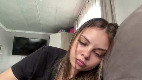 Snapshot of blanchbunt chatting on July 22, 2026, 9:23 am Angel online show from July 22, 2026, 9:23 am