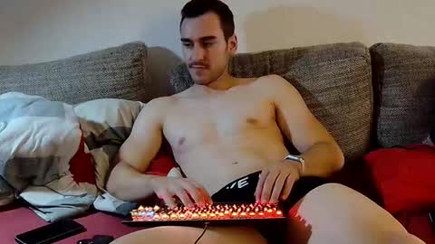 Snapshot of blazinghoney chatting on November 4, 2025, 3:55 pm Honey online show from November 4, 2025, 3:55 pm