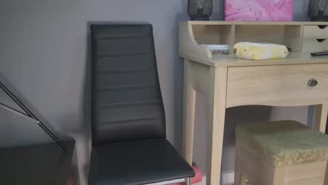 Snapshot of blearalin chatting on October 14, 2025, 4:41 pm blearalin online show from October 14, 2025, 4:41 pm