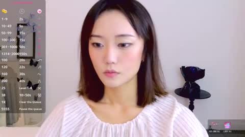 YoYo online show from December 15, 2025, 6:17 am