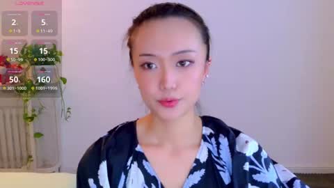 Snapshot of blon_kater chatting on June 17, 2026, 9:56 am YoYo online show from June 17, 2026, 9:56 am