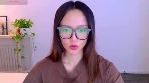 Snapshot of blon_kater chatting on June 25, 2026, 8:30 am YoYo online show from June 25, 2026, 8:30 am